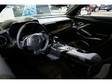 2024 Chevrolet Camaro: 104 Interior Photos | U.S. News