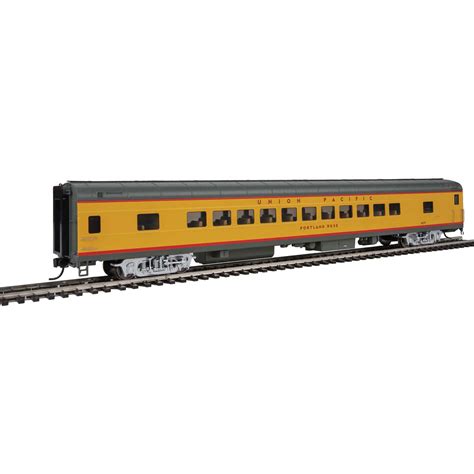 Walthers Proto HO 85' ACF 44-Seat Coach Union Pacific Heritage Series ...