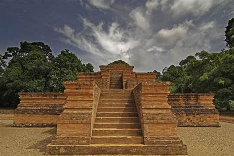 Muara Jambi Temple in Jambi: 3 reviews and 4 photos