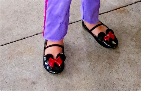 Minnie Mouse shoes | with a bit of cake... IMG_1242 | Silvia Rojas Grau ...