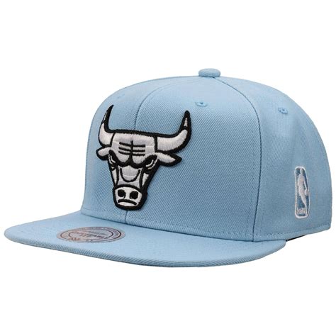 Chicago Bulls SB Cap by Mitchell & Ness - 35,95