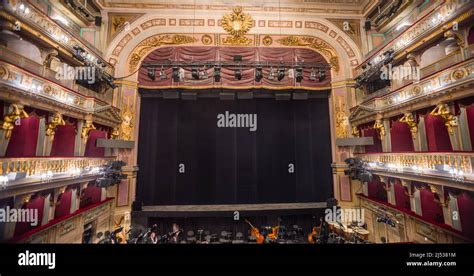 Theater An Der Wien Vienna, Austria Stock Photo - Alamy