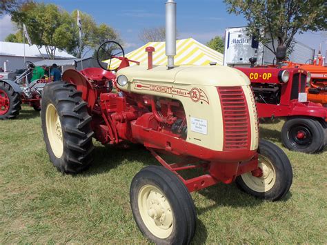 Cockshutt 35L Deluxe | Tractors, Vintage tractors, Old tractors