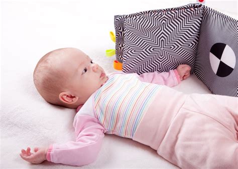 9 Tips On Stimulating Your Baby’s Sensory Development - Newborn Stages