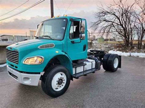 Freightliner M2 Single Axle Day Cab Auto 350HP (2014) : Heavy Duty Trucks