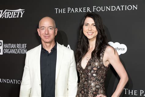 Amazon Founder Jeff Bezos, Wife MacKenzie Announce Divorce