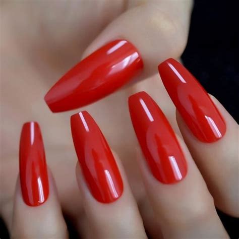 Drag Nails Bloody (24 Pieces) – The Drag Queen Closet