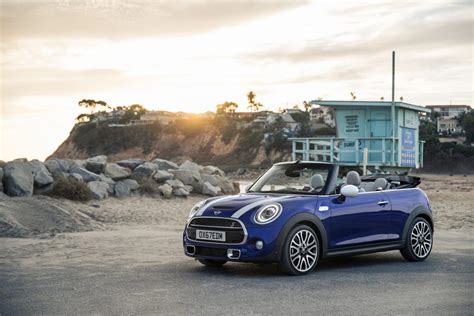 Is the 2022 Mini Cooper S Convertible Worth Sliding Into?