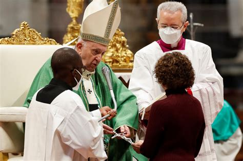 Pope to confer ministries of lector, catechist at Mass Jan. 22 ...