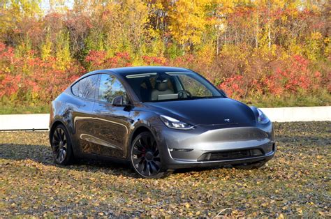 Discovering the 2022 Tesla Model Y Performance: A Conclusive First ...