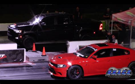 VIDEO: Hellcat Powered Ram TRX Boost Only 1/4 Mile World Record! – TorqueTube