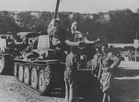 Tanks Pz.Kpfw.38 (t) of the Romanian 2nd Tank Regiment in the Crimea ...