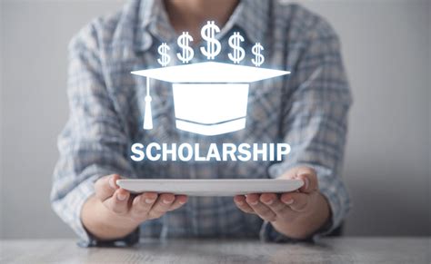 A Parents’ Guide to Scholarships | Scholarful