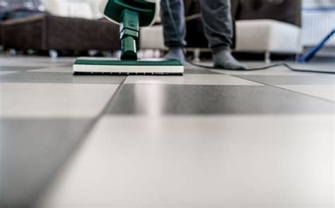 What Is The Best Cleaning Solution For Ceramic Tile Floors