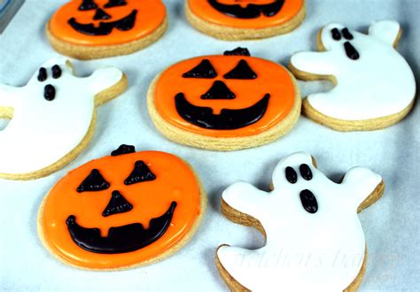 Vegan Halloween Sugar Cookies - Gretchen's Vegan Bakery