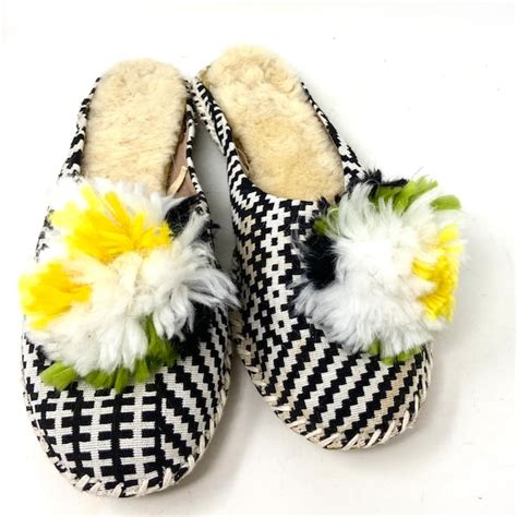 Pom Pom Slippers - Etsy