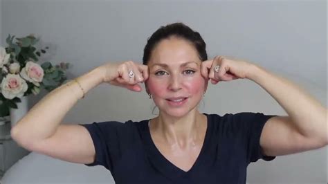 This looks good!: Face lifting massage for skin confidence anxiety and relaxation : r ...