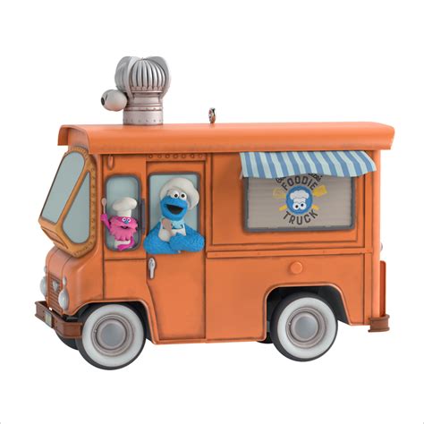 2020 Sesame Street Cookie Monster Foodie Truck *Magic