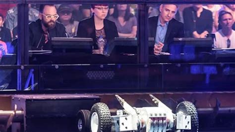 Who are the BattleBots judges, hosts & announcers?