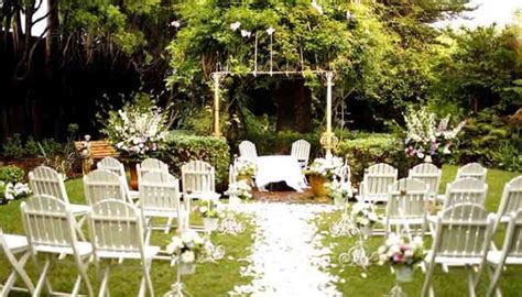 12 Amazing Ideas for Intimate Wedding: Small Wedding Ceremony