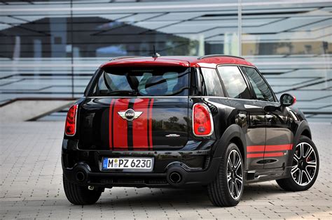 MINI Countryman John Cooper Works – JCW power now available with four doors and all wheel drive ...