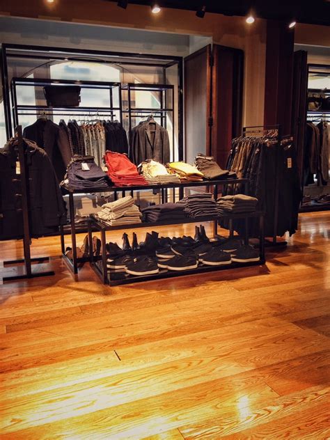 Zara - Men's Clothing - Via Torino 2, Centro Storico, Milan, Italy ...