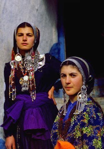 Avar women (Caucasus), traditional costumes. We Are The World, People Around The World, 3d Foto ...