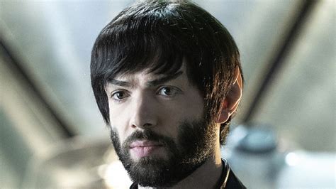 Why Spock Has A Beard And How Ethan Peck Prepared For The Role On ‘Star Trek: Discovery ...