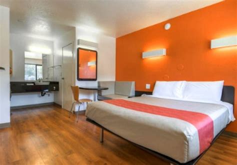 Budget Hotel Pick: Motel 6 Gets a Fresh New Look