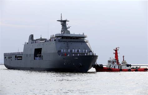 PHL's newest, largest ship leads naval blockade vs. Abu Sayyaf in Sulu | GMA News Online