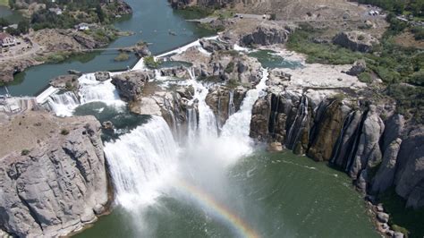 Must-Do Family Road Trip to Shoshone Falls: Twin Falls, ID