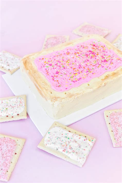 DIY Giant Pop Tart Cake - Studio DIY