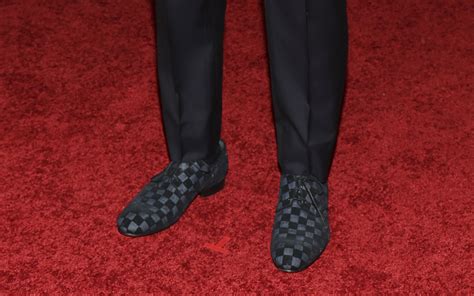 Tracy Morgan Pops in Checkered Loafers at NFL Honors Red Carpet 2023 ...