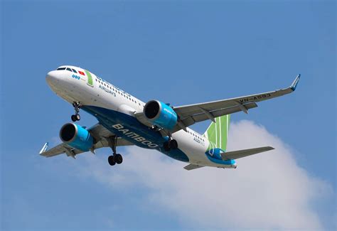 Bamboo Airways | Airlines rebranding | Is it the largest bamboo leaf?