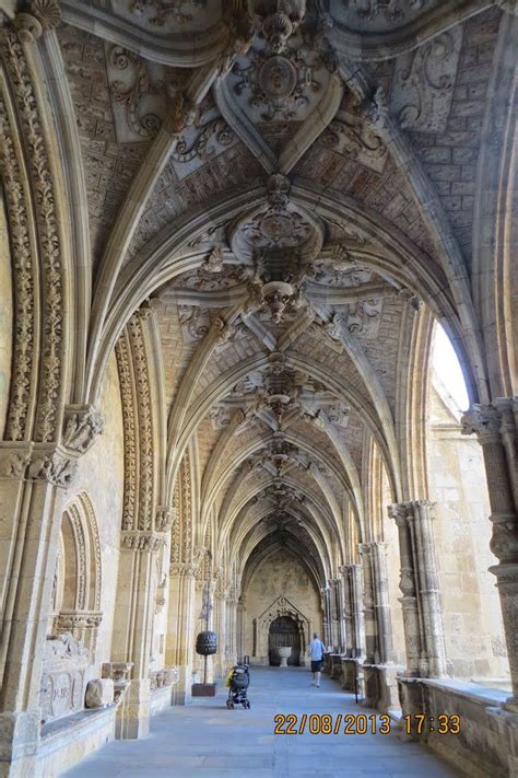 La catedral.- Galería del claustro. | Spain culture, Victorian homes ...