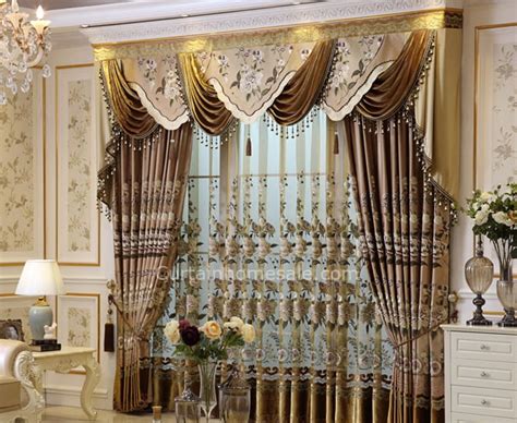 20 Curtain Ideas for Your Luxurious Living Room