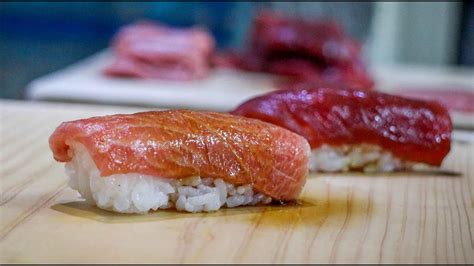 Tuna nigiri - how to make tuna nigiri sushi - japanese food recipe ...