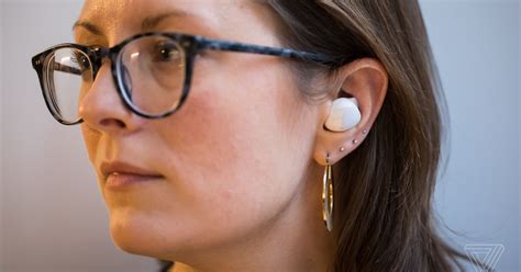 Samsung Galaxy Buds review: imperfectly acceptable - The Verge