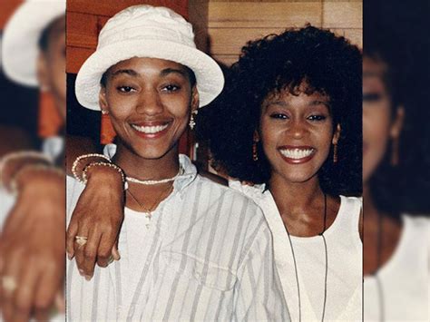 Whitney Houston’s longtime friend Robyn Crawford claims they had sexual relationship - National ...