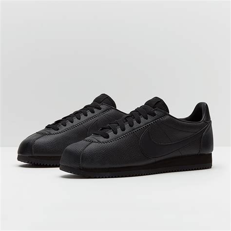 Mens Shoes - Nike Classic Cortez Leather - Black - 749571-002