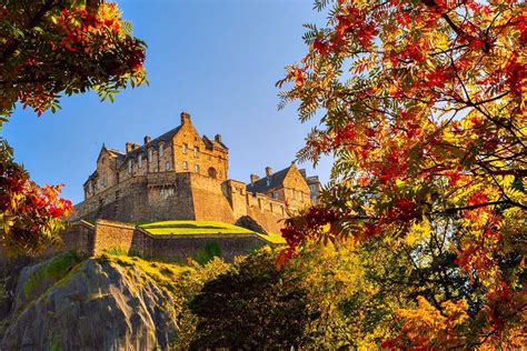 17 Best Tourist Attractions & Things to Do in Edinburgh (+ Map!)