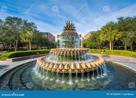 The Pineapple Fountain, at the Waterfront Park in Charleston, South ...