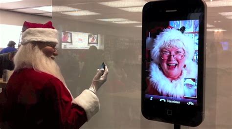 Apple Stores merry with FaceTime Santa displays | iMore