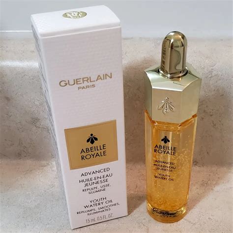 Guerlain Abeille Royale Youth Watery Oil reviews in Anti-Aging Serums ...