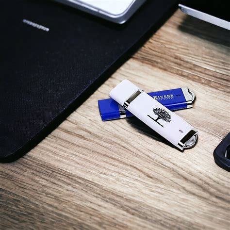 Colorful plastic Usb Flash Drive – Gifto Graphics