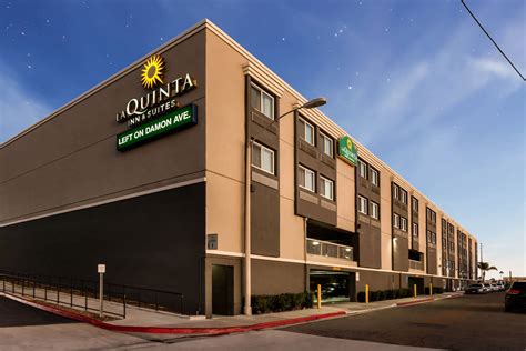 La Quinta Inn & Suites by Wyndham San Diego Mission Bay | San Diego, CA Hotels