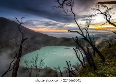 Beautiful Sunrise Sunan Ibu Kawah Putih Stock Photo 2243665341 | Shutterstock