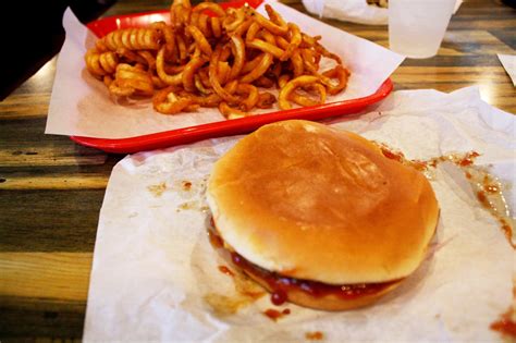 Marie, Marie: The Great Austin Hamburger Quest - Dan's Hamburgers