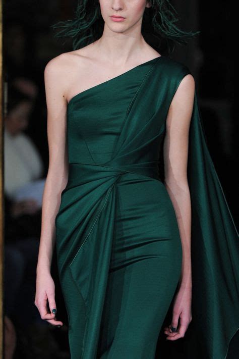 724 Best Fashion-Greens images in 2020 | Fashion, Green fashion, Style