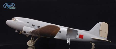 First Look: HpH’s Upcoming 1/32 DC-3/C-47 Model